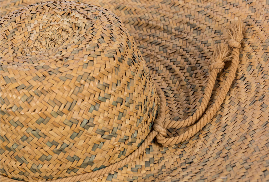 STRAW HAT