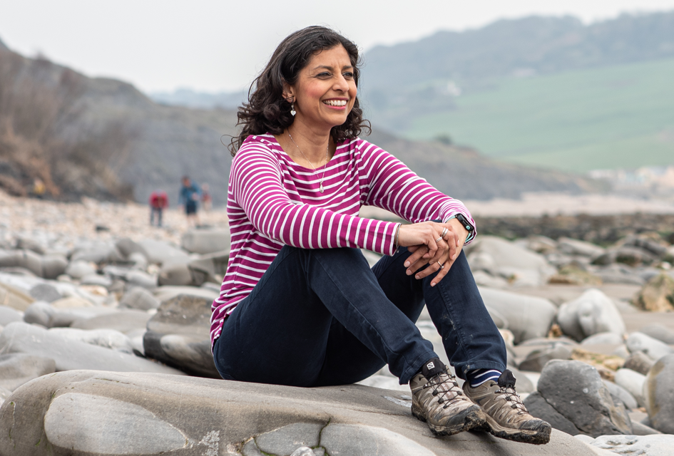 Dr Anjana Khatwa